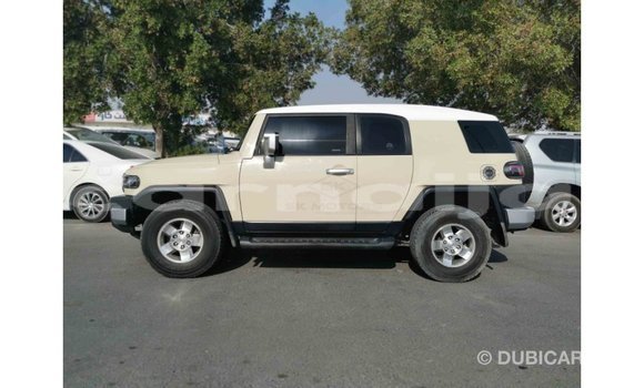 Buy Import Toyota FJ Cruiser Beige Car in Import - Dubai in Abia State Buy Import Toyota FJ Cruiser Beige Car in Import - Dubai in Abia State
