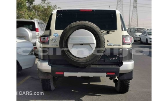 Buy Import Toyota FJ Cruiser Beige Car in Import - Dubai in Abia State Buy Import Toyota FJ Cruiser Beige Car in Import - Dubai in Abia State