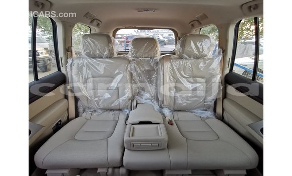 Buy Import Toyota Land Cruiser White Car in Import - Dubai in Abia State Buy Import Toyota Land Cruiser White Car in Import - Dubai in Abia State