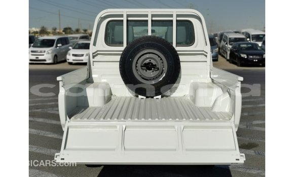 Buy Import Toyota Land Cruiser White Car in Import - Dubai in Abia State Buy Import Toyota Land Cruiser White Car in Import - Dubai in Abia State
