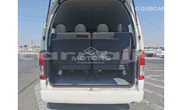 Acheter Import Voiture Toyota Hiace Blanc à Import - Dubai, État d'Abia Acheter Import Voiture Toyota Hiace Blanc à Import - Dubai, État d'Abia