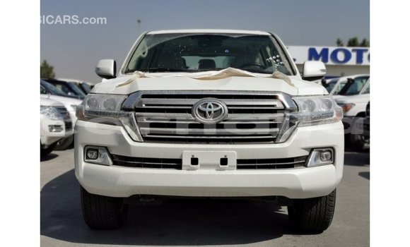 Acheter Import Voiture Toyota Land Cruiser Blanc à Import - Dubai, État d'Abia Acheter Import Voiture Toyota Land Cruiser Blanc à Import - Dubai, État d'Abia