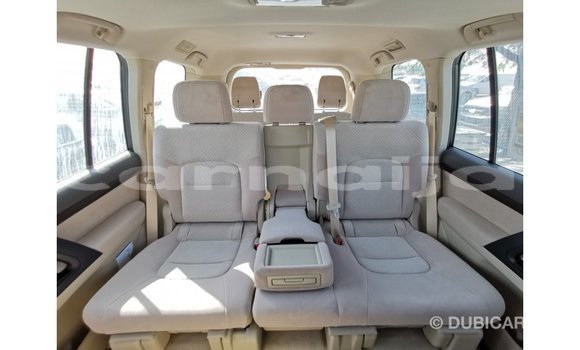 Acheter Import Voiture Toyota Land Cruiser Blanc à Import - Dubai, État d'Abia Acheter Import Voiture Toyota Land Cruiser Blanc à Import - Dubai, État d'Abia