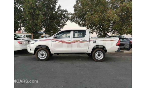 Buy Import Toyota Hilux White Car in Import - Dubai in Abia State Buy Import Toyota Hilux White Car in Import - Dubai in Abia State