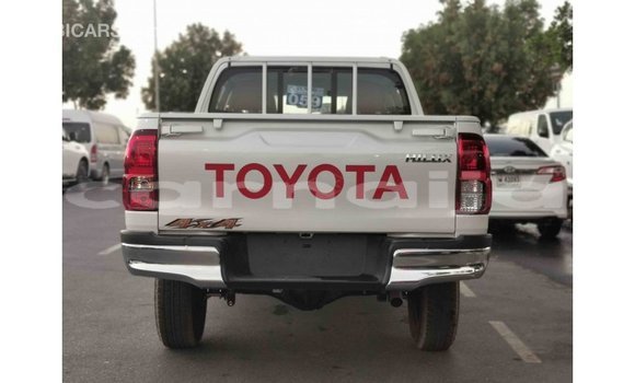 Buy Import Toyota Hilux White Car in Import - Dubai in Abia State Buy Import Toyota Hilux White Car in Import - Dubai in Abia State