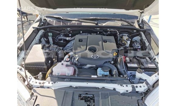 Buy Import Toyota Hilux White Car in Import - Dubai in Abia State Buy Import Toyota Hilux White Car in Import - Dubai in Abia State