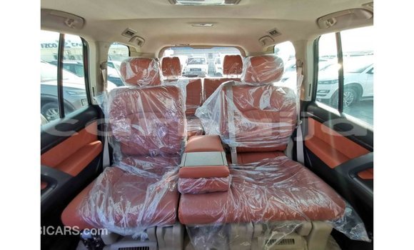 Acheter Import Voiture Toyota Land Cruiser Noir à Import - Dubai, État d'Abia Acheter Import Voiture Toyota Land Cruiser Noir à Import - Dubai, État d'Abia