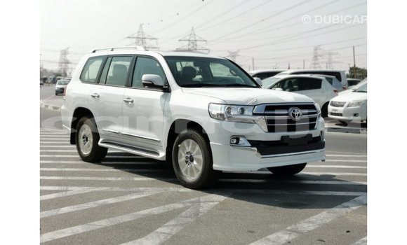 Acheter Import Voiture Toyota Land Cruiser Blanc à Import - Dubai, État d'Abia Acheter Import Voiture Toyota Land Cruiser Blanc à Import - Dubai, État d'Abia