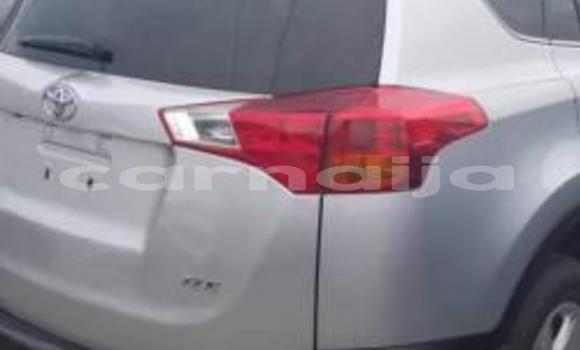 Acheter Neuf Voiture Toyota RAV4 Rouge à Minna, Niger Acheter Neuf Voiture Toyota RAV4 Rouge à Minna, Niger