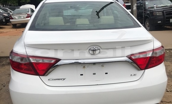 Buy Import Toyota Camry White Car in Ipokia in Ogun State Buy Import Toyota Camry White Car in Ipokia in Ogun State