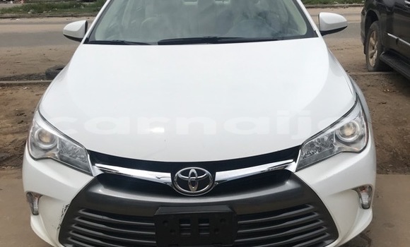 Buy Import Toyota Camry White Car in Ipokia in Ogun State Buy Import Toyota Camry White Car in Ipokia in Ogun State