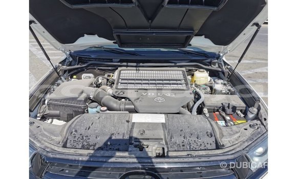 Buy Import Toyota Land Cruiser White Car in Import - Dubai in Abia State Buy Import Toyota Land Cruiser White Car in Import - Dubai in Abia State