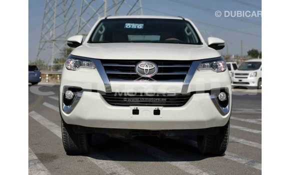 Acheter Import Voiture Toyota Fortuner Blanc à Import - Dubai, État d'Abia Acheter Import Voiture Toyota Fortuner Blanc à Import - Dubai, État d'Abia