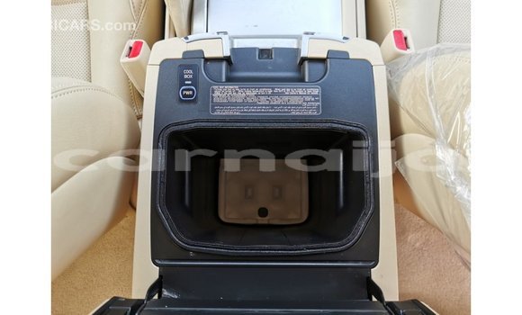 Acheter Import Voiture Toyota Land Cruiser Blanc à Import - Dubai, État d'Abia Acheter Import Voiture Toyota Land Cruiser Blanc à Import - Dubai, État d'Abia