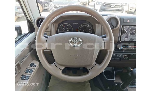 Acheter Import Voiture Toyota Land Cruiser Blanc à Import - Dubai, État d'Abia Acheter Import Voiture Toyota Land Cruiser Blanc à Import - Dubai, État d'Abia
