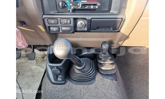 Buy Import Toyota Land Cruiser White Car in Import - Dubai in Abia State Buy Import Toyota Land Cruiser White Car in Import - Dubai in Abia State