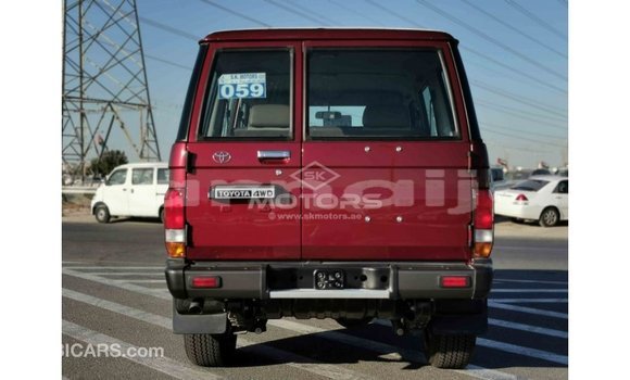 Acheter Import Voiture Toyota Land Cruiser Rouge à Import - Dubai, État d'Abia Acheter Import Voiture Toyota Land Cruiser Rouge à Import - Dubai, État d'Abia