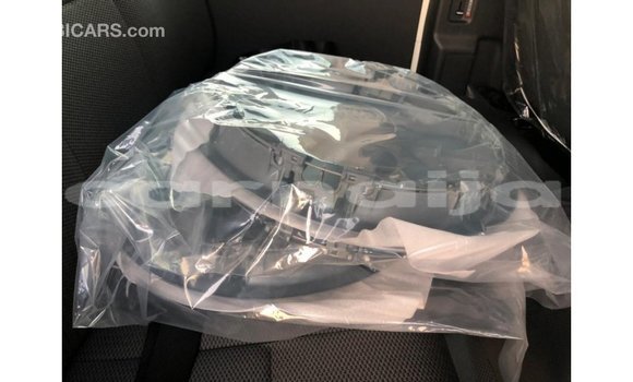 Acheter Import Utilitaire Toyota DA Blanc à Import - Dubai, État d'Abia Acheter Import Utilitaire Toyota DA Blanc à Import - Dubai, État d'Abia