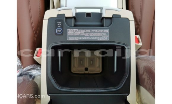 Buy Import Toyota Land Cruiser White Car in Import - Dubai in Abia State Buy Import Toyota Land Cruiser White Car in Import - Dubai in Abia State