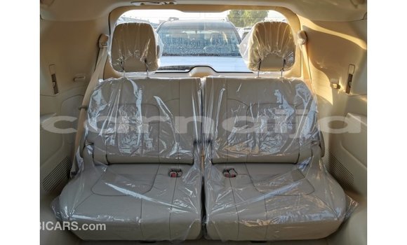 Buy Import Toyota Land Cruiser White Car in Import - Dubai in Abia State Buy Import Toyota Land Cruiser White Car in Import - Dubai in Abia State