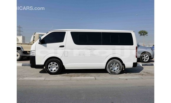 Acheter Import Voiture Toyota Hiace Blanc à Import - Dubai, État d'Abia Acheter Import Voiture Toyota Hiace Blanc à Import - Dubai, État d'Abia
