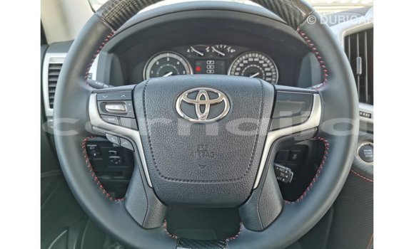 Buy Import Toyota Land Cruiser White Car in Import - Dubai in Abia State Buy Import Toyota Land Cruiser White Car in Import - Dubai in Abia State