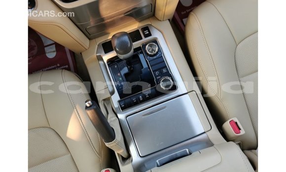 Acheter Import Voiture Toyota Land Cruiser Blanc à Import - Dubai, État d'Abia Acheter Import Voiture Toyota Land Cruiser Blanc à Import - Dubai, État d'Abia