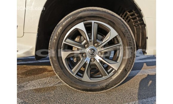 Acheter Import Voiture Toyota Land Cruiser Blanc à Import - Dubai, État d'Abia Acheter Import Voiture Toyota Land Cruiser Blanc à Import - Dubai, État d'Abia