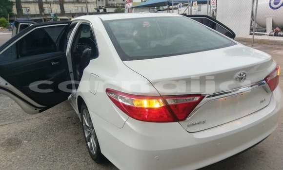 Buy Import Toyota Camry White Car in Ipokia in Ogun State