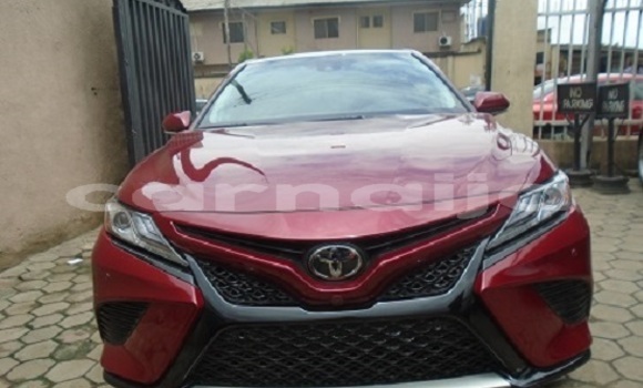 Acheter Import Voiture Toyota Camry Rouge à Ipokia, État d'Ogun