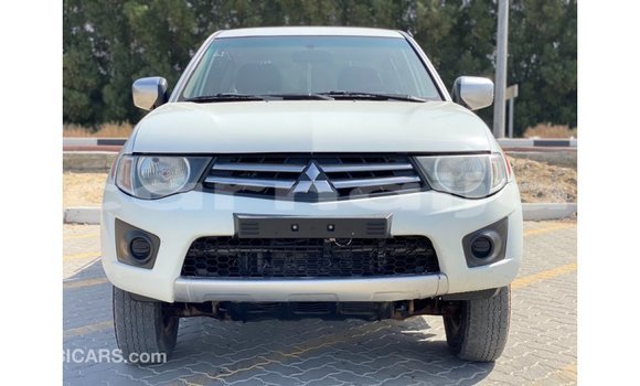 Buy Import Mitsubishi L200 White Car in Import - Dubai in Abia State Buy Import Mitsubishi L200 White Car in Import - Dubai in Abia State