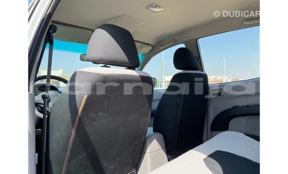 Buy Import Mitsubishi L200 White Car in Import - Dubai in Abia State Buy Import Mitsubishi L200 White Car in Import - Dubai in Abia State