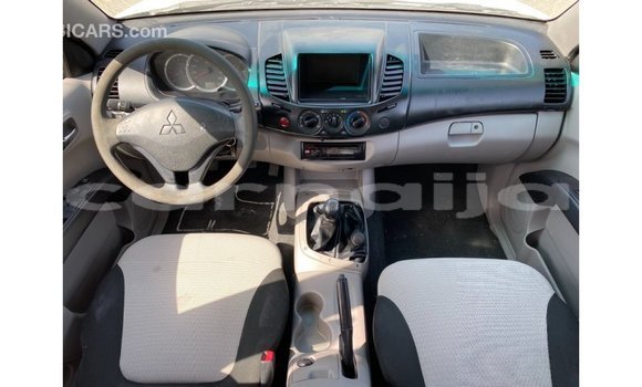 Buy Import Mitsubishi L200 White Car in Import - Dubai in Abia State Buy Import Mitsubishi L200 White Car in Import - Dubai in Abia State