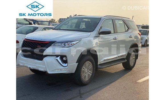Acheter Import Voiture Toyota Fortuner Blanc à Import - Dubai, État d'Abia Acheter Import Voiture Toyota Fortuner Blanc à Import - Dubai, État d'Abia