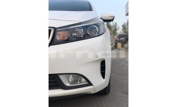 Acheter Import Voiture Kia Cerato Blanc à Import - Dubai, État d'Abia Acheter Import Voiture Kia Cerato Blanc à Import - Dubai, État d'Abia