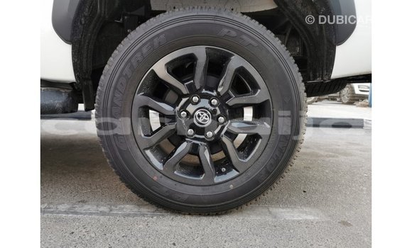 Buy Import Toyota Hilux White Car in Import - Dubai in Abia State Buy Import Toyota Hilux White Car in Import - Dubai in Abia State