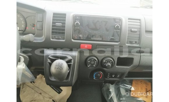 Acheter Import Utilitaire Toyota DA Blanc à Import - Dubai, État d'Abia Acheter Import Utilitaire Toyota DA Blanc à Import - Dubai, État d'Abia