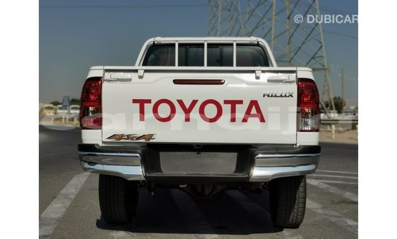 Buy Import Toyota Hilux White Car in Import - Dubai in Abia State Buy Import Toyota Hilux White Car in Import - Dubai in Abia State