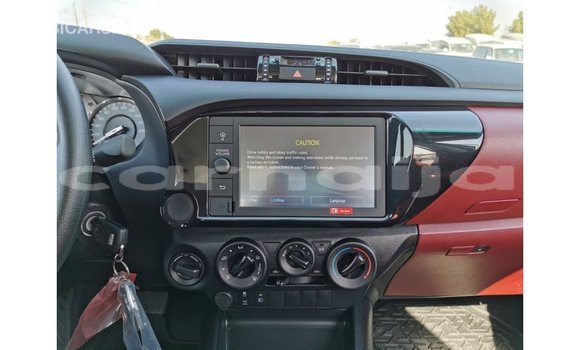 Buy Import Toyota Hilux White Car in Import - Dubai in Abia State Buy Import Toyota Hilux White Car in Import - Dubai in Abia State