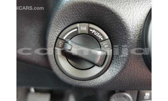 Buy Import Toyota Hilux White Car in Import - Dubai in Abia State Buy Import Toyota Hilux White Car in Import - Dubai in Abia State