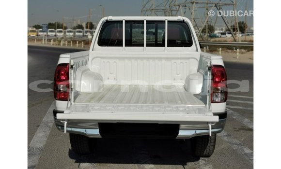 Buy Import Toyota Hilux White Car in Import - Dubai in Abia State Buy Import Toyota Hilux White Car in Import - Dubai in Abia State