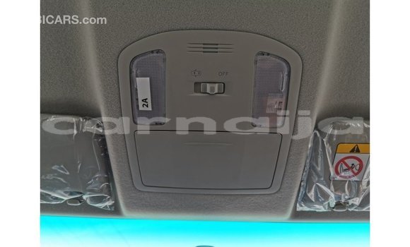 Acheter Import Voiture Toyota Hilux Blanc à Import - Dubai, État d'Abia Acheter Import Voiture Toyota Hilux Blanc à Import - Dubai, État d'Abia