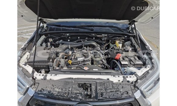 Acheter Import Voiture Toyota Hilux Blanc à Import - Dubai, État d'Abia Acheter Import Voiture Toyota Hilux Blanc à Import - Dubai, État d'Abia