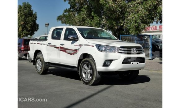 Buy Import Toyota Hilux White Car in Import - Dubai in Abia State Buy Import Toyota Hilux White Car in Import - Dubai in Abia State