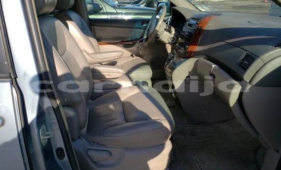 Buy New Toyota Sienna Silver Car in Badagry in Lagos State Buy New Toyota Sienna Silver Car in Badagry in Lagos State