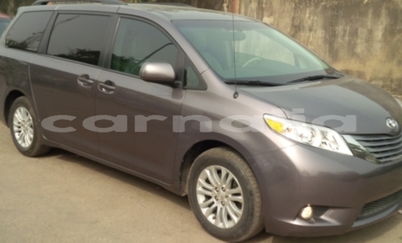 Buy Used Toyota Sienna Other Car in Ipokia in Ogun State Buy Used Toyota Sienna Other Car in Ipokia in Ogun State
