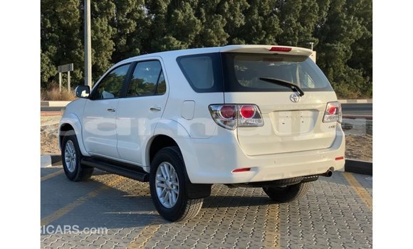 Buy Import Toyota Fortuner White Car in Import - Dubai in Abia State Buy Import Toyota Fortuner White Car in Import - Dubai in Abia State