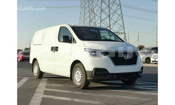 Acheter Import Voiture Hyundai Cargo Blanc à Import - Dubai, État d'Abia Acheter Import Voiture Hyundai Cargo Blanc à Import - Dubai, État d'Abia