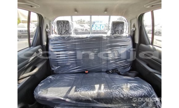 Buy Import Toyota Hilux White Car in Import - Dubai in Abia State Buy Import Toyota Hilux White Car in Import - Dubai in Abia State