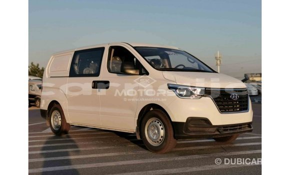 Buy Import Hyundai Accent White Car in Import - Dubai in Abia State Buy Import Hyundai Accent White Car in Import - Dubai in Abia State